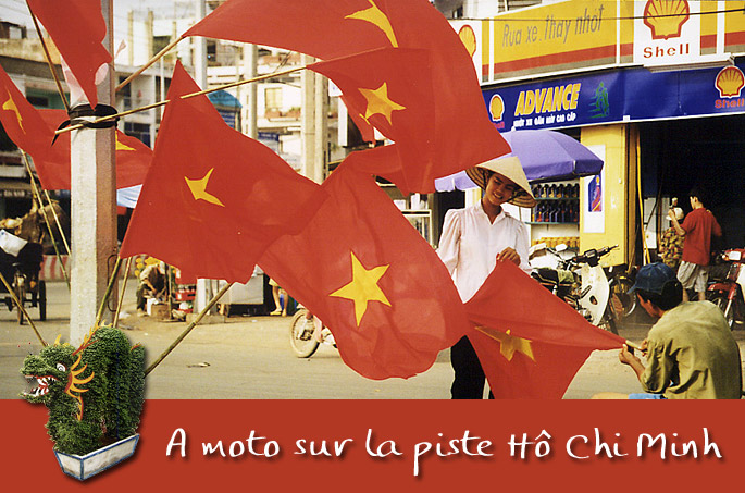 Saigon, drapeaux vietnamiens pour la fête du Tet