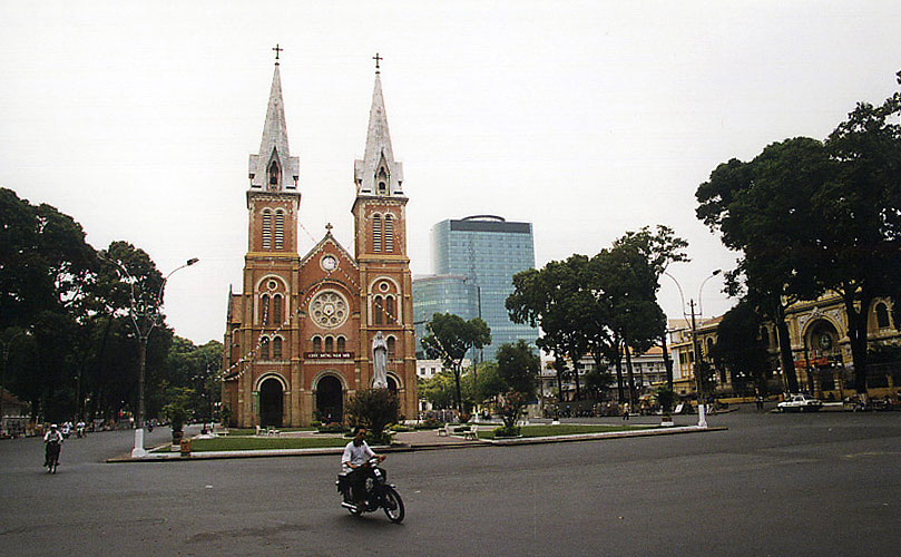Cath&eacute;drale Notre Dame, H&ocirc; Chi Minh city