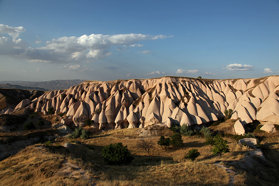 Paysage de Cappadoce, aux environs d'Uchisar, Turquie 2011.