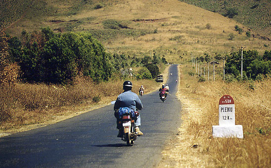 Vietnam, sur la route de Pleiku