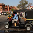 Auto rickshaw dans les rues de Jaipur - Inde 2012
