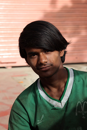 Portrait d'un jeune homme handicapé - Jaipur, Inde 2012