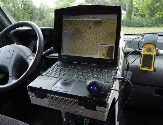 Système de navigation gps embarqué
