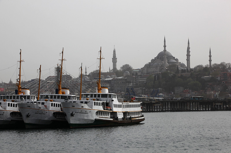 Ferries amarrés dans la Corne d'Or, Istanbul - Turquie 2013