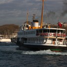 Manœuvres d'accostage du ferry N. Alptogan, Istanbul - Turquie 2013