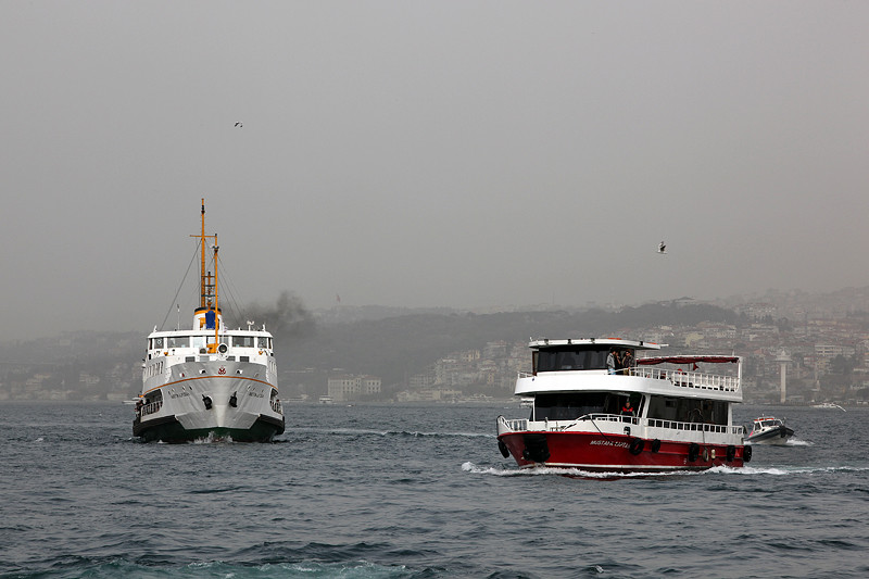 Trafic maritime sur le Bosphore, Istanbul - Turquie 2013