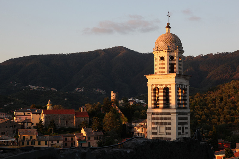 Campanile de la Chiesa Sant Andrea, Levanto, Italie - août 2013