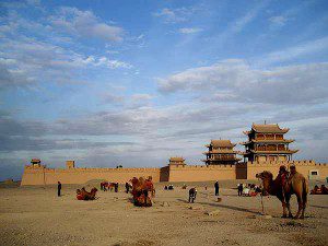 Forteresse de Jiayuguan sur la route de la soie, Chine Forteresse de Jiayuguan sur la route de la soie, Chine - 2005