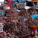 Etal de pommes de terre, mercado d'Arequipa, Pérou - 2014
