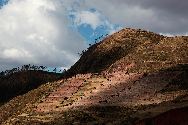 Jeu de lumière sur des vestiges Incas entre Chinchero et Urubamba, Pérou - 2014
