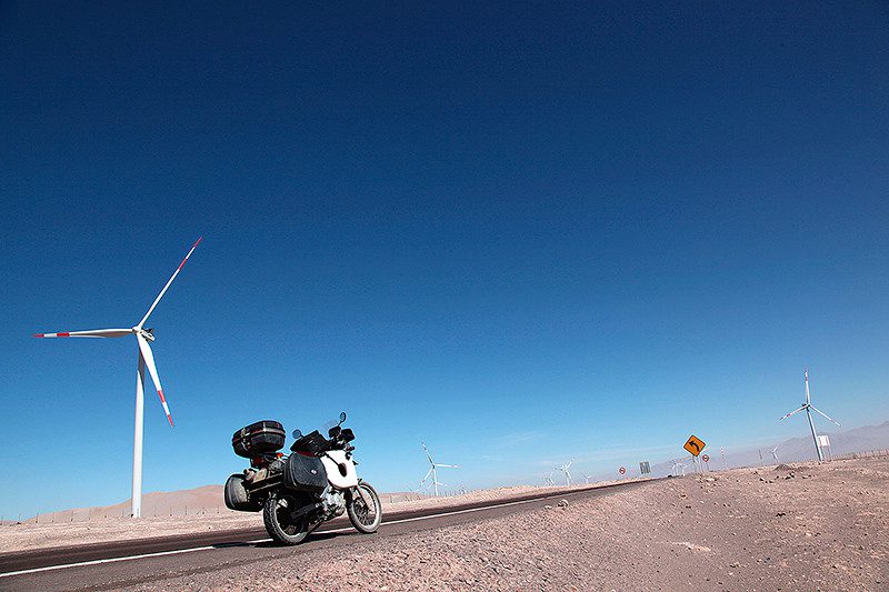 Eoliennes dans le désert d'Atacama, Chili- 2014