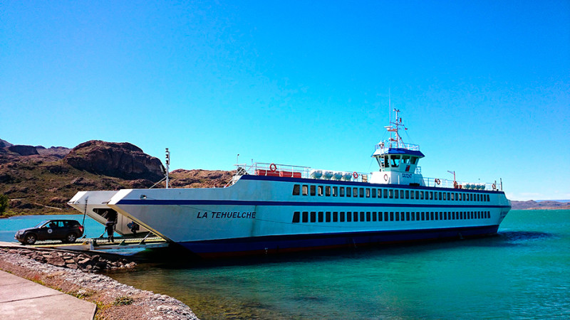 Ferry pour Chile Chico , Chili - 2014