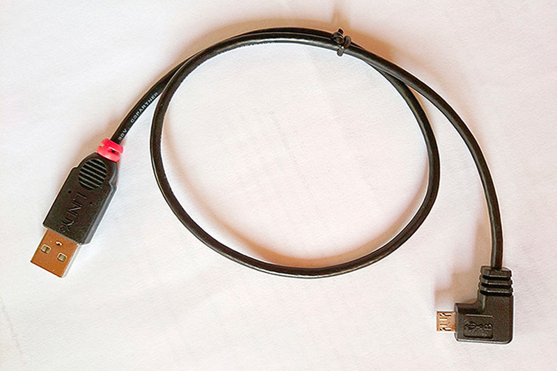 Câble USB/micro USB coudé