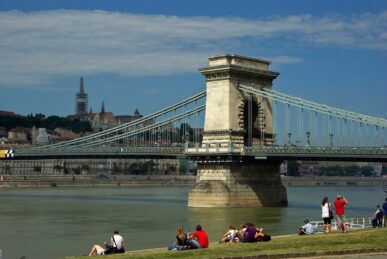 Le pont à chaînes et les berges du Danube, Budapest, Hongrie - 2009