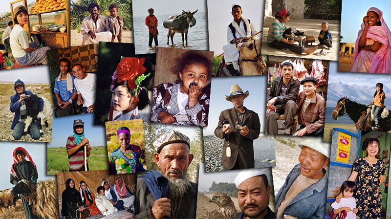 Mosaïque de portraits du monde
