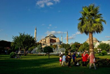 Sainte Sophie, le square de Sultanahmet, Istanbul, Turquie - 2009