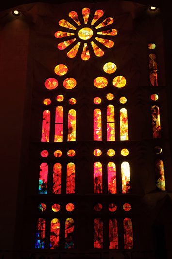 Sagrada Familia, vitrail intérieur, Barcelone - 2015
