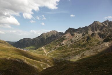 Paysage sur la route du col du Tourmalet, Pyrénées - 2017