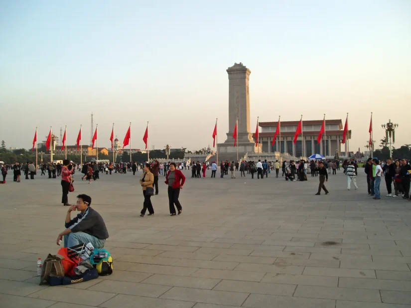 Fin d'après-midi sur la place Tian An Men, Pékin, Chine - 2005